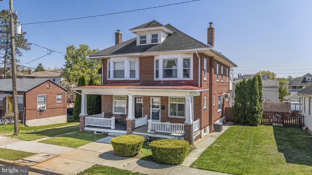 2116 NOBLE STREET, READING, PA 19609