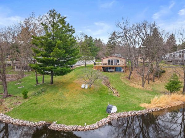 1037 S Archers Way, Nekoosa, WI 54457