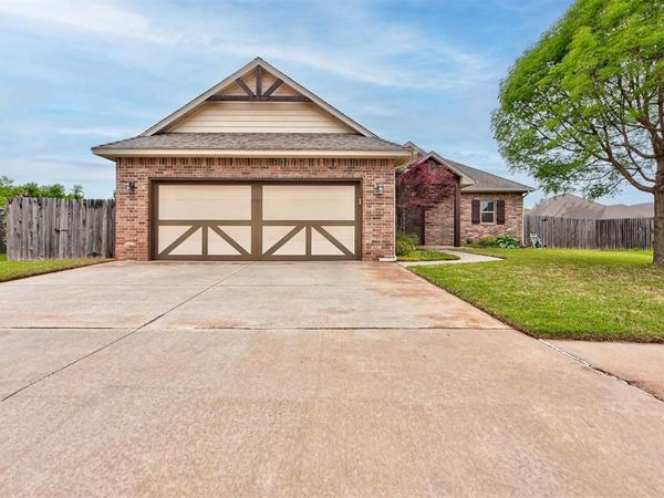11732 SW 26th Court, Yukon, OK 73099