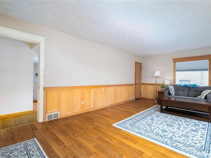 325 Garfield Avenue, Steubenville, OH 43952 Photo 4