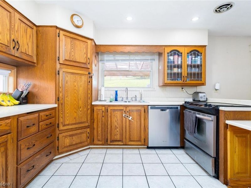 325 Garfield Avenue, Steubenville, OH 43952 Photo 8