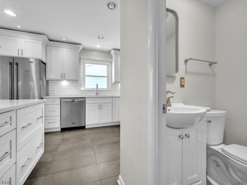 16879 Brinbourne Avenue, Middleburg Heights, OH 44130 Photo 15