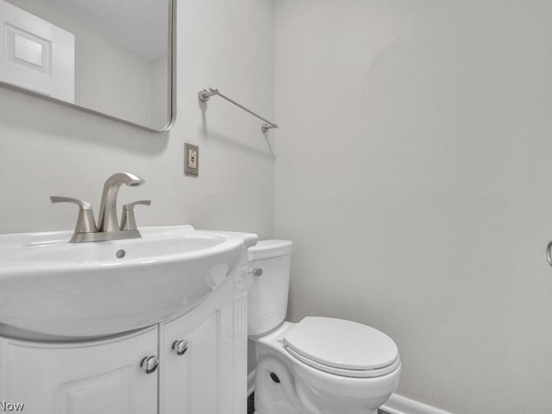 16879 Brinbourne Avenue, Middleburg Heights, OH 44130 Photo 16