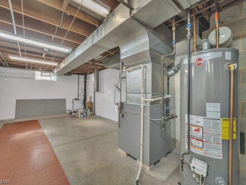 16879 Brinbourne Avenue, Middleburg Heights, OH 44130 Photo 44