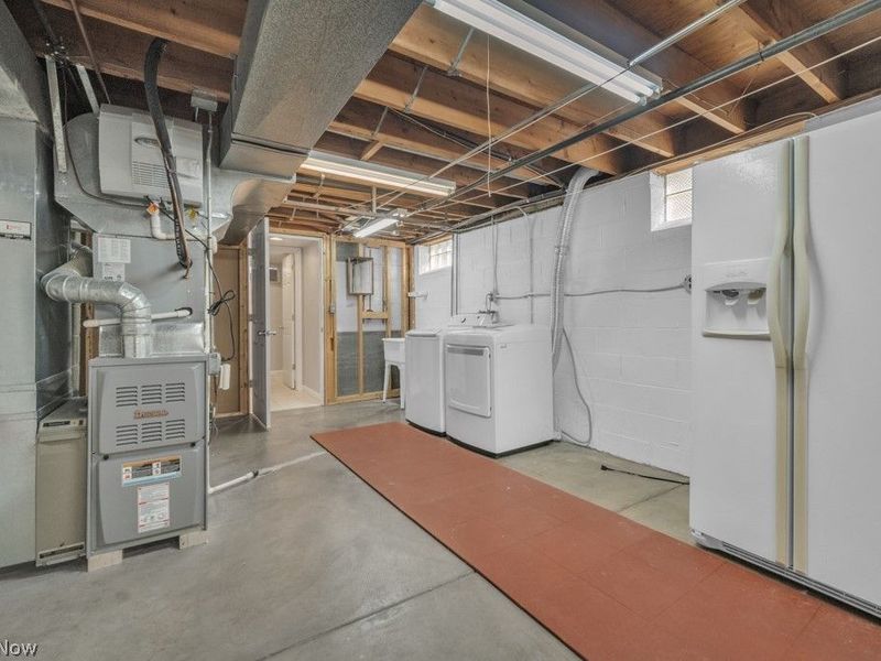 16879 Brinbourne Avenue, Middleburg Heights, OH 44130 Photo 45