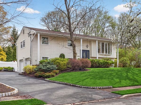 10 Michael Drive, Blauvelt, NY 10913