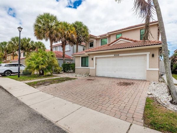 5235 SW 38th Ave, Hollywood, FL 33312