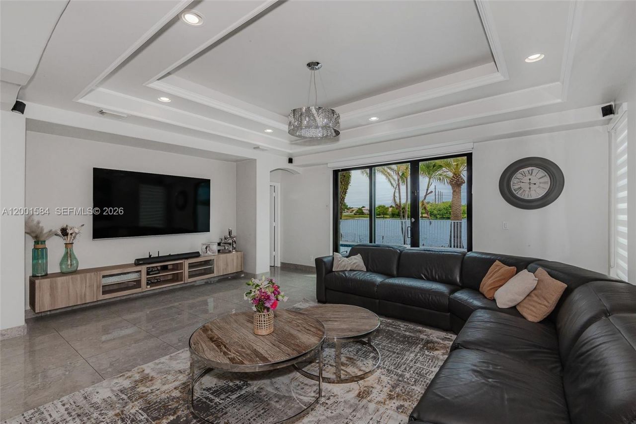 5235 SW 38th Ave, Hollywood, FL 33312 Photo