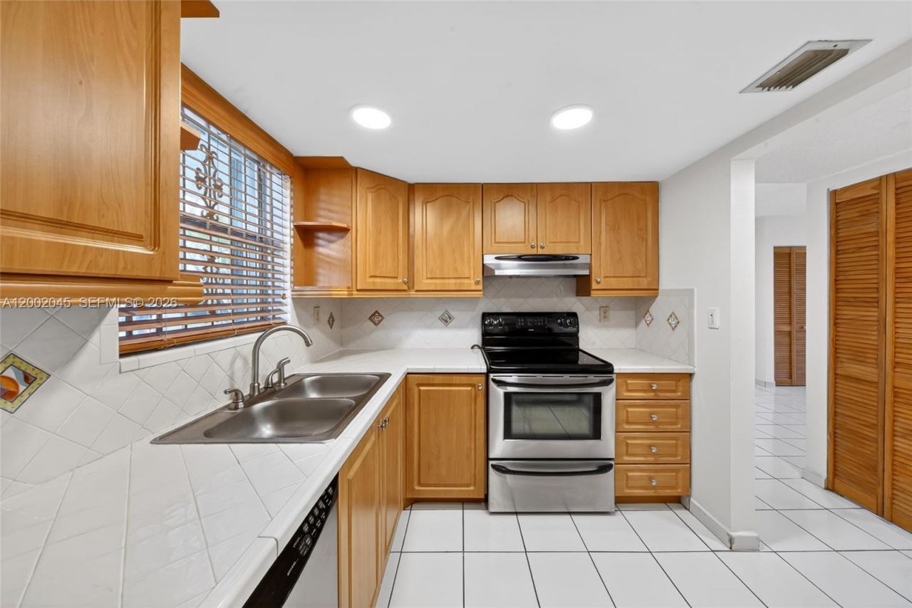 130 NW 87th Ave, Unit H107, Miami, FL 33172 Photo