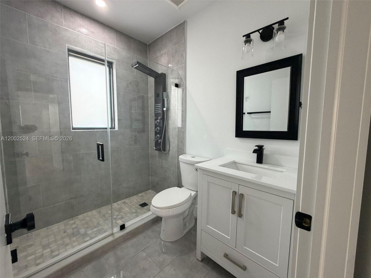 2100 SW 6th St, Miami, FL 33135 Photo