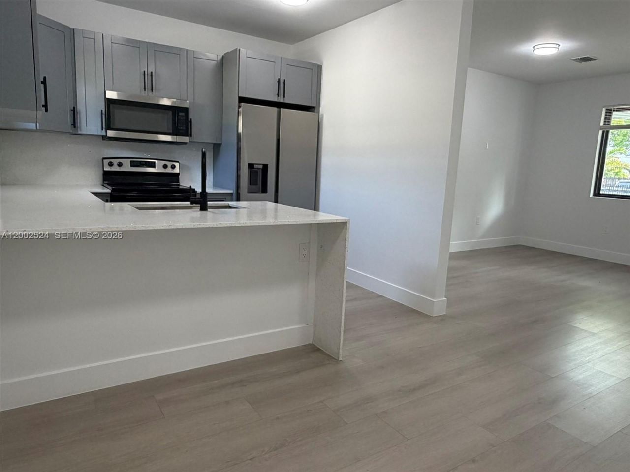 2100 SW 6th St, Miami, FL 33135 Photo