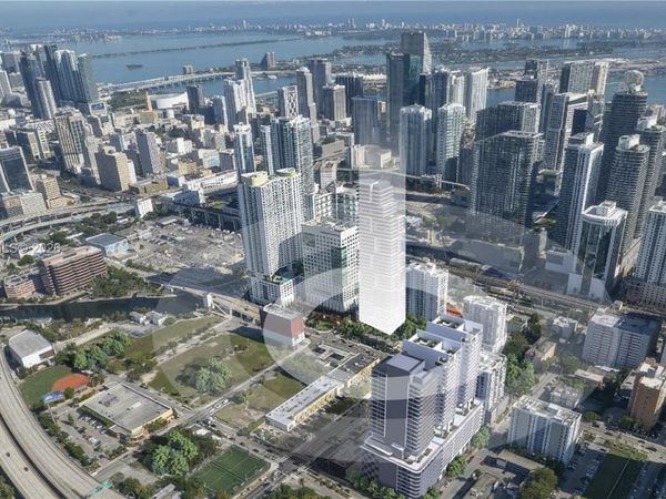 158 SW 7th St , Miami, FL 33130