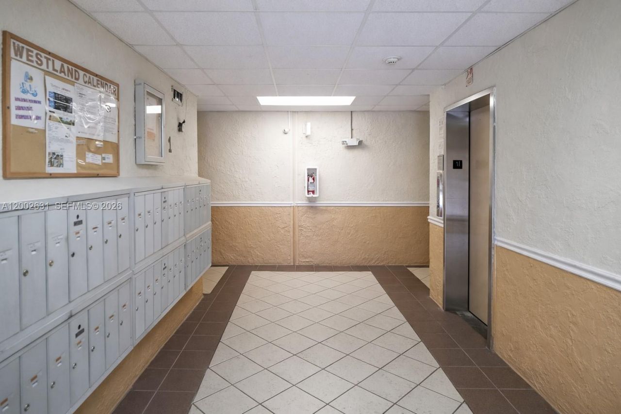 5755 W 20th Ave, Unit 406, Hialeah, FL 33012 Photo