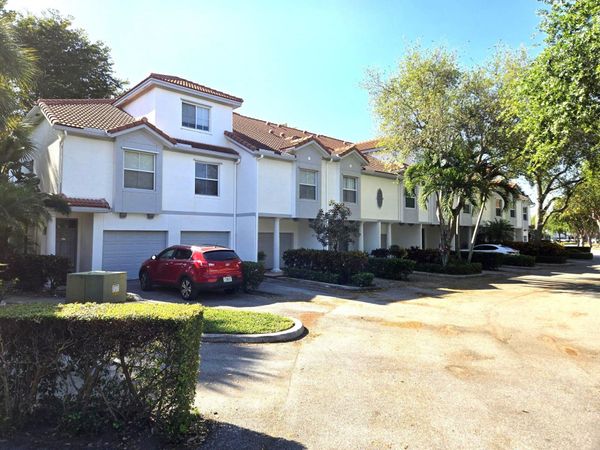 2024 Alta Meadows Lane, Unit 808, Delray Beach, FL 33444