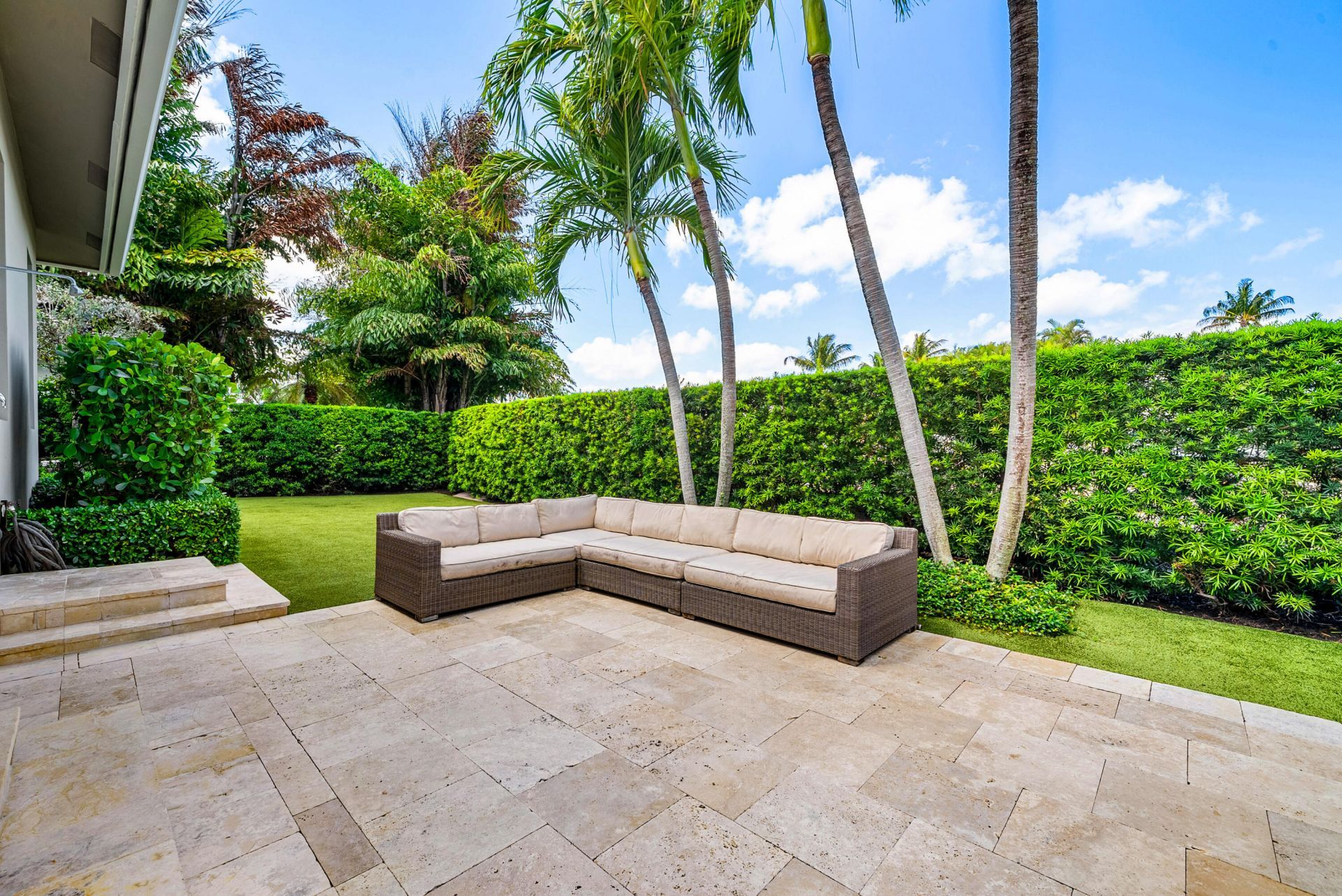 33 Spanish River Drive, Ocean Ridge, FL 33435 Photo