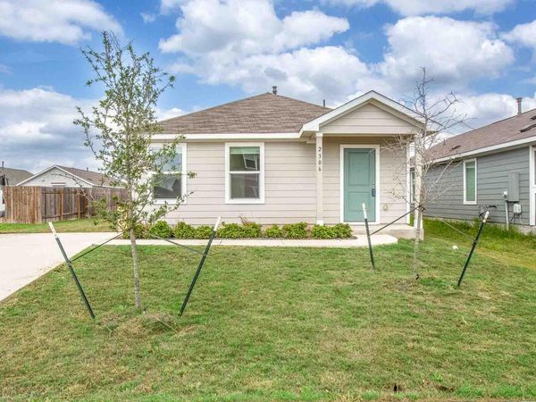 2306 Tornado Aly , Lockhart, TX 78644