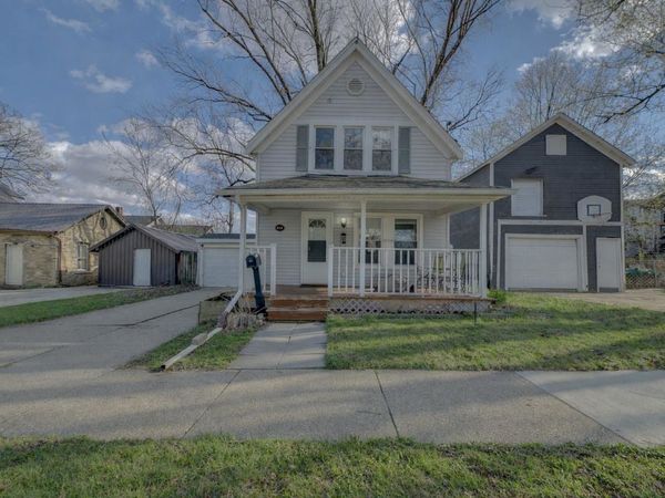 909 Johnson Street, Janesville, WI 53548