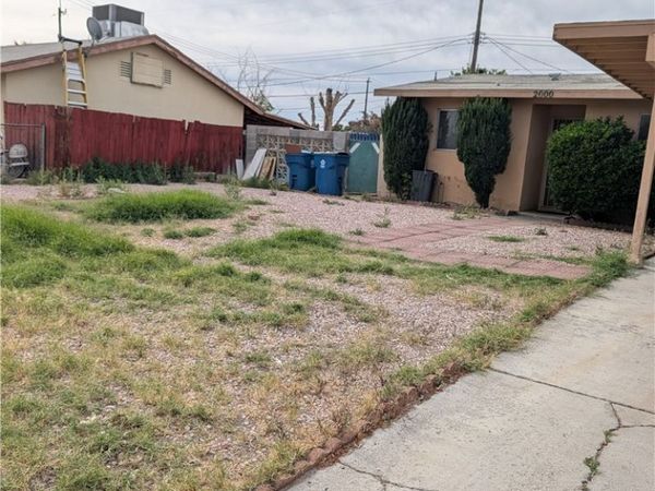 2000 Constantine Avenue , Las Vegas, NV 89101