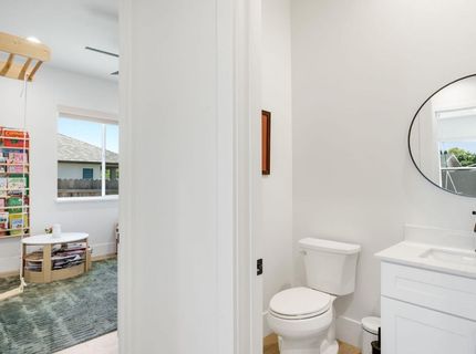 8907 Maple Hill Ln, Orangevale, CA 95662 Photo