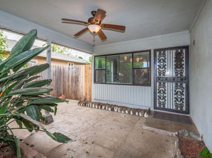 160 Arcade Blvd, Sacramento, CA 95815 Photo