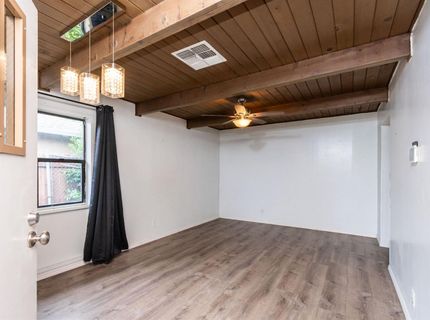 160 Arcade Blvd, Sacramento, CA 95815 Photo