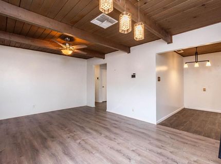 160 Arcade Blvd, Sacramento, CA 95815 Photo