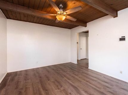 160 Arcade Blvd, Sacramento, CA 95815 Photo