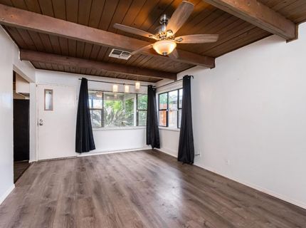 160 Arcade Blvd, Sacramento, CA 95815 Photo