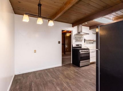 160 Arcade Blvd, Sacramento, CA 95815 Photo