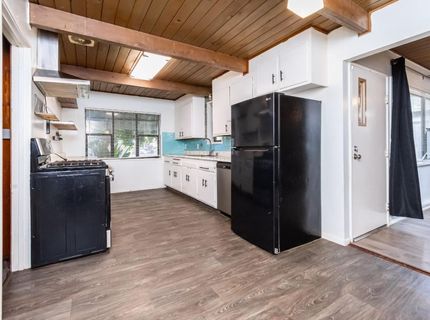 160 Arcade Blvd, Sacramento, CA 95815 Photo