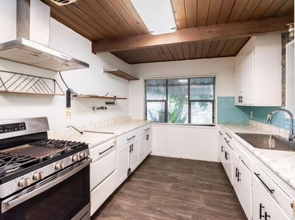 160 Arcade Blvd, Sacramento, CA 95815 Photo