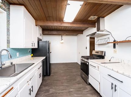 160 Arcade Blvd, Sacramento, CA 95815 Photo