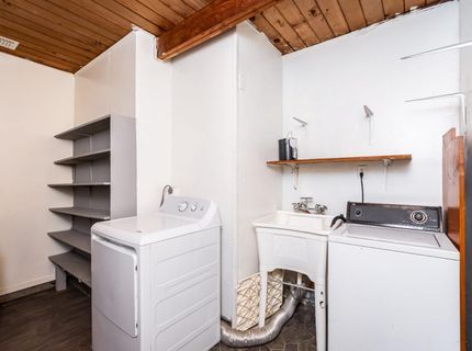 160 Arcade Blvd, Sacramento, CA 95815 Photo