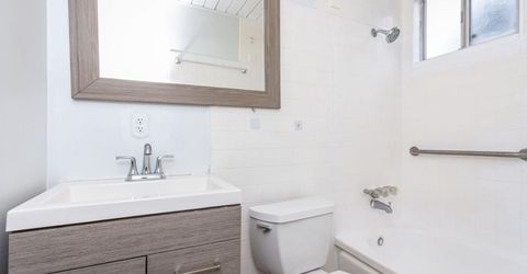 160 Arcade Blvd, Sacramento, CA 95815 Photo