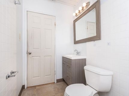 160 Arcade Blvd, Sacramento, CA 95815 Photo