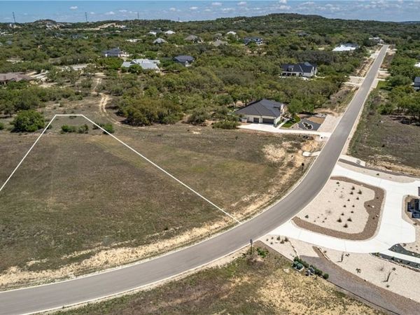 696 Annabelle Avenue , Bulverde, TX 78163