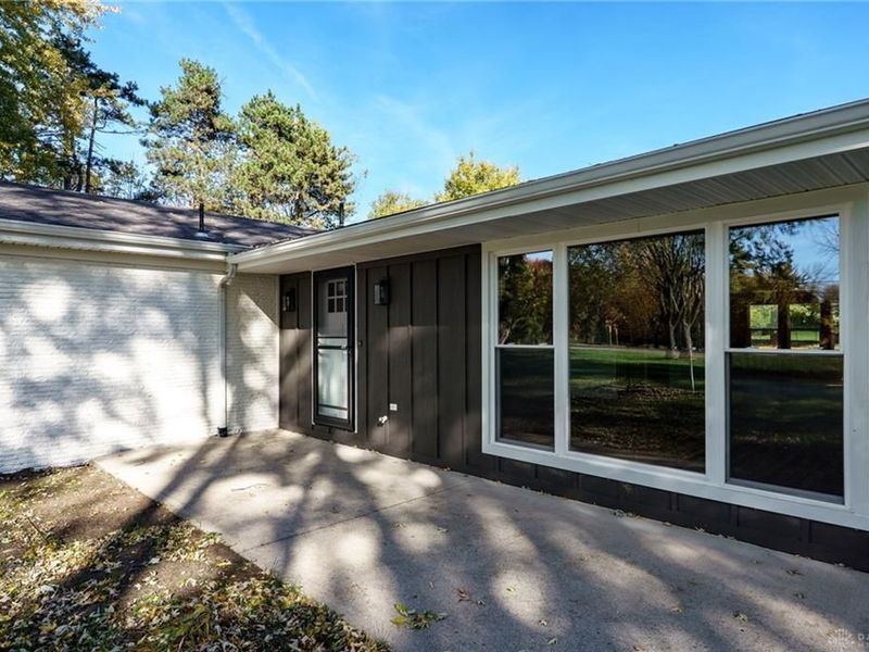 9550 Paragon Road, Dayton, OH 45458 Photo 24