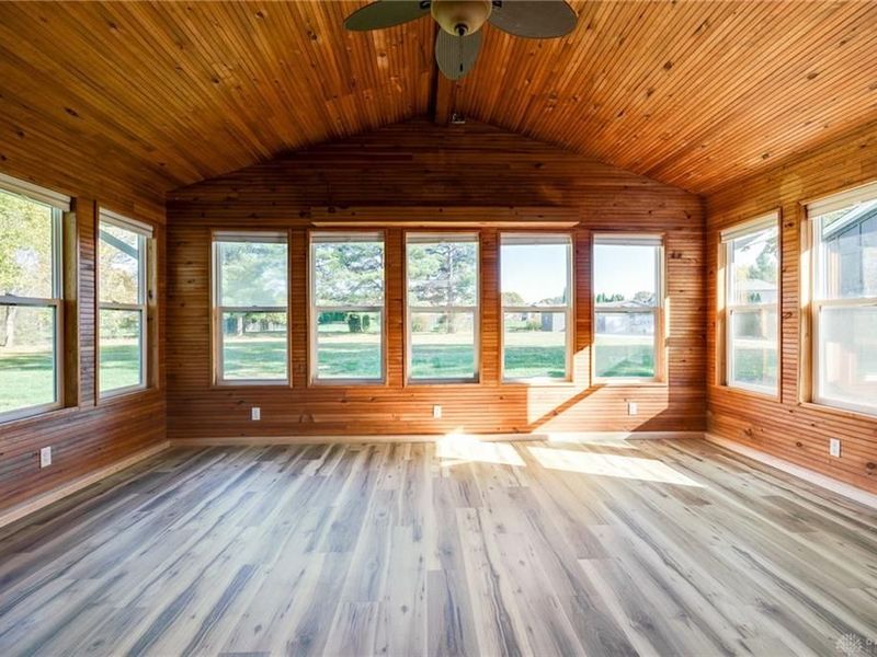 9550 Paragon Road, Dayton, OH 45458 Photo 25