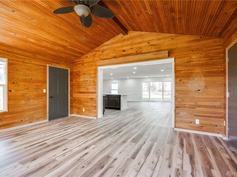 9550 Paragon Road, Dayton, OH 45458 Photo 26