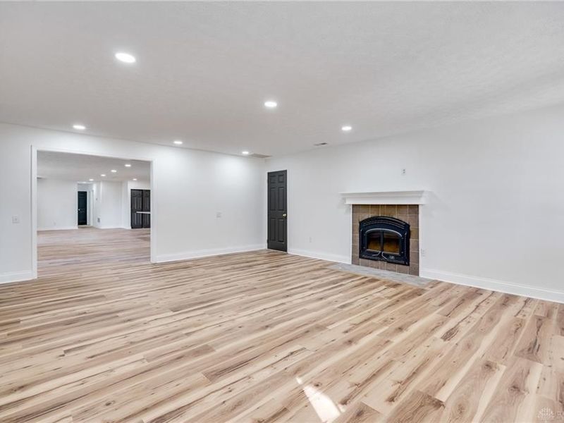 9550 Paragon Road, Dayton, OH 45458 Photo 31