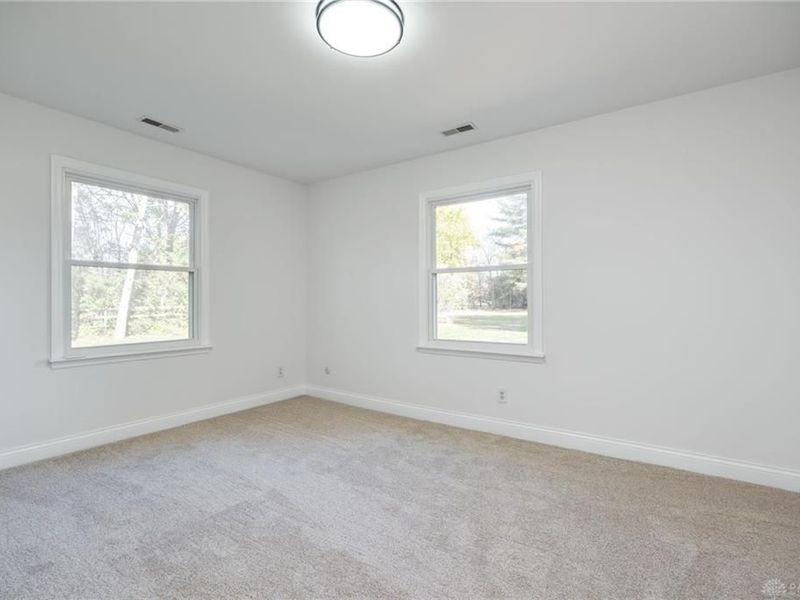 9550 Paragon Road, Dayton, OH 45458 Photo 38