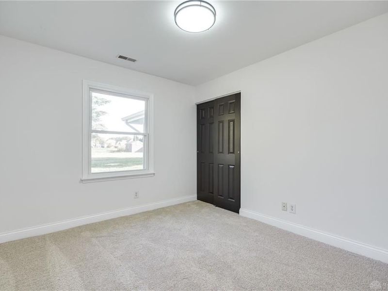 9550 Paragon Road, Dayton, OH 45458 Photo 40