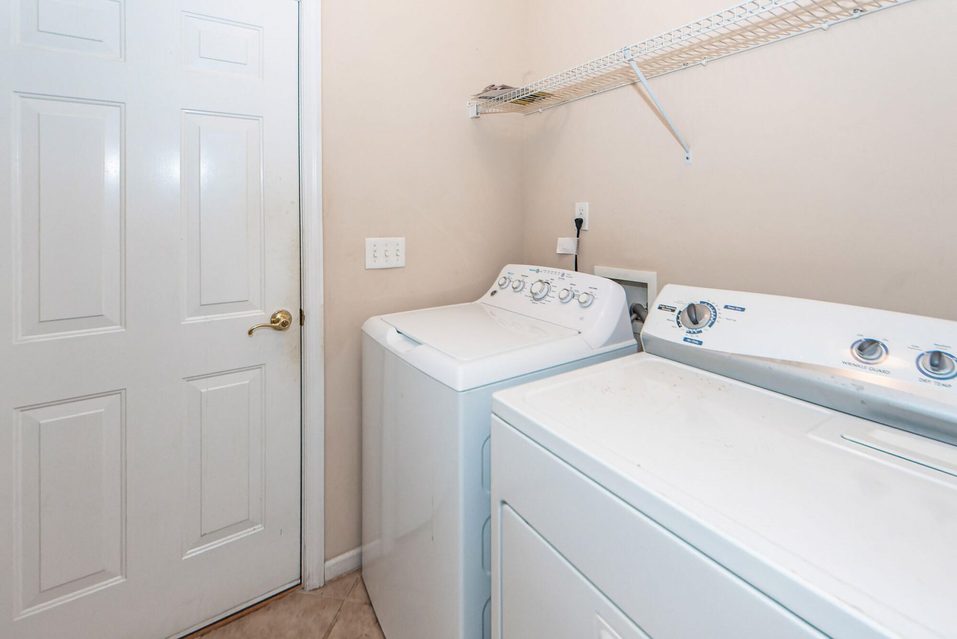 8340 Berringer Photo 13