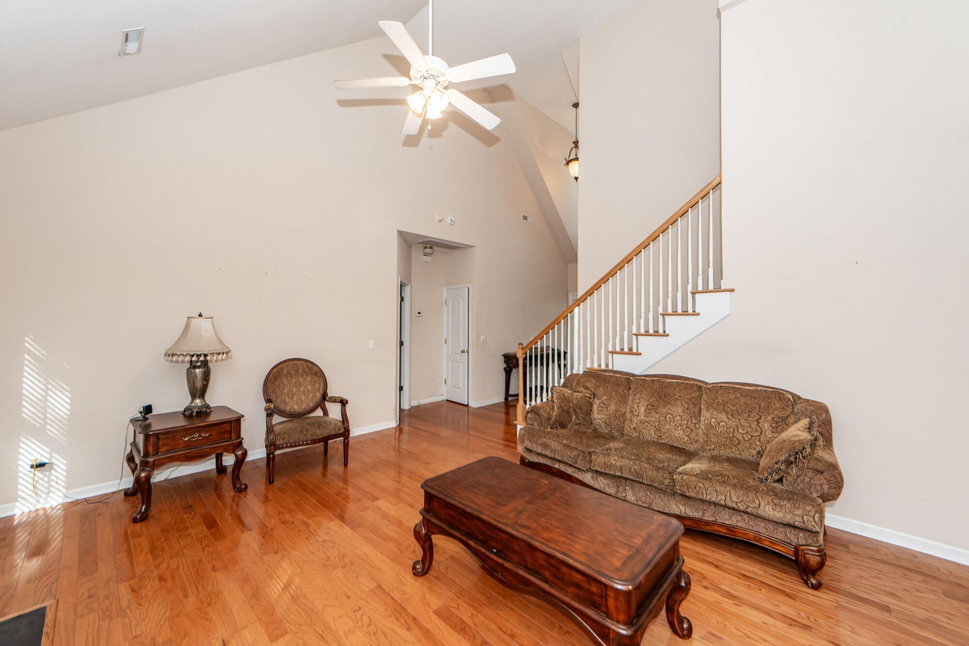 8340 Berringer Photo 17