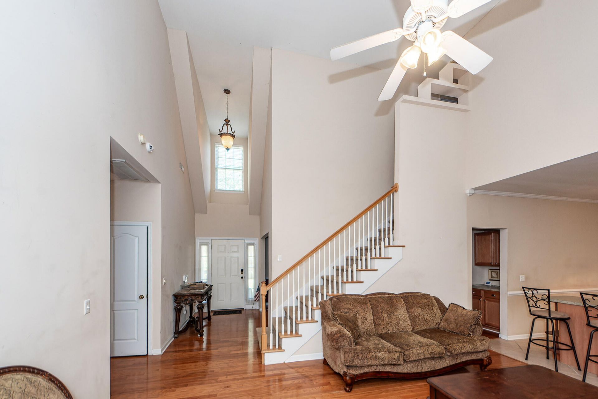 8340 Berringer Photo 20