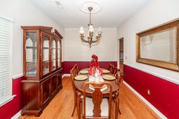 8340 Berringer photo 4