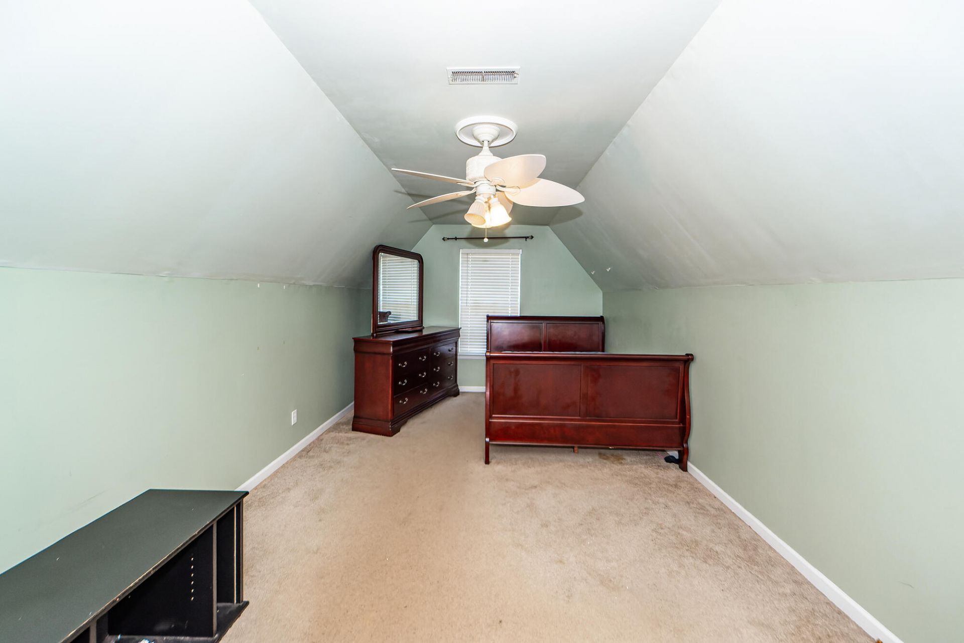 8340 Berringer Photo 31