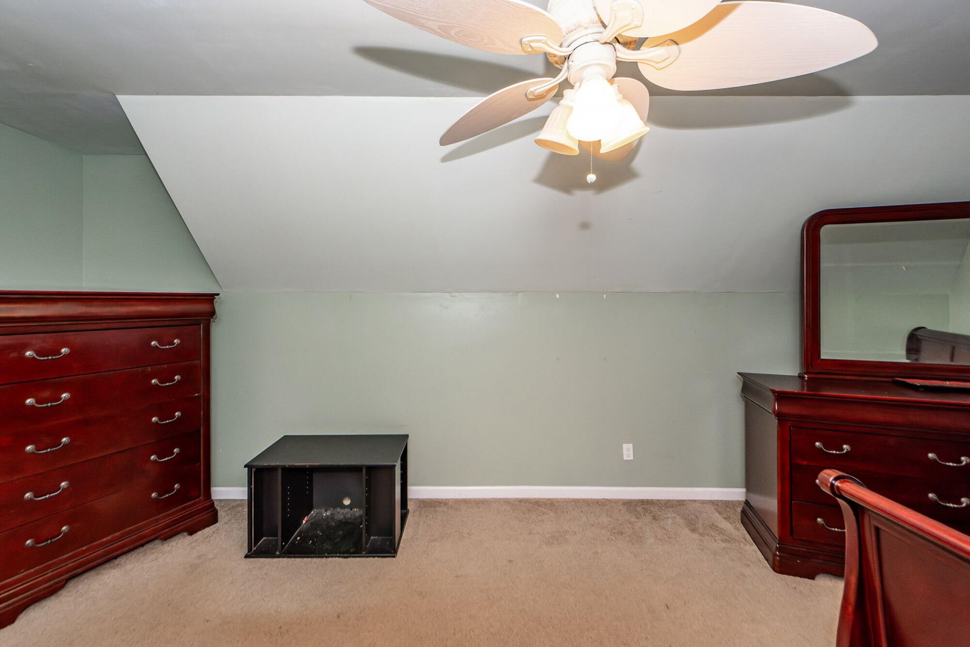 8340 Berringer Photo 34