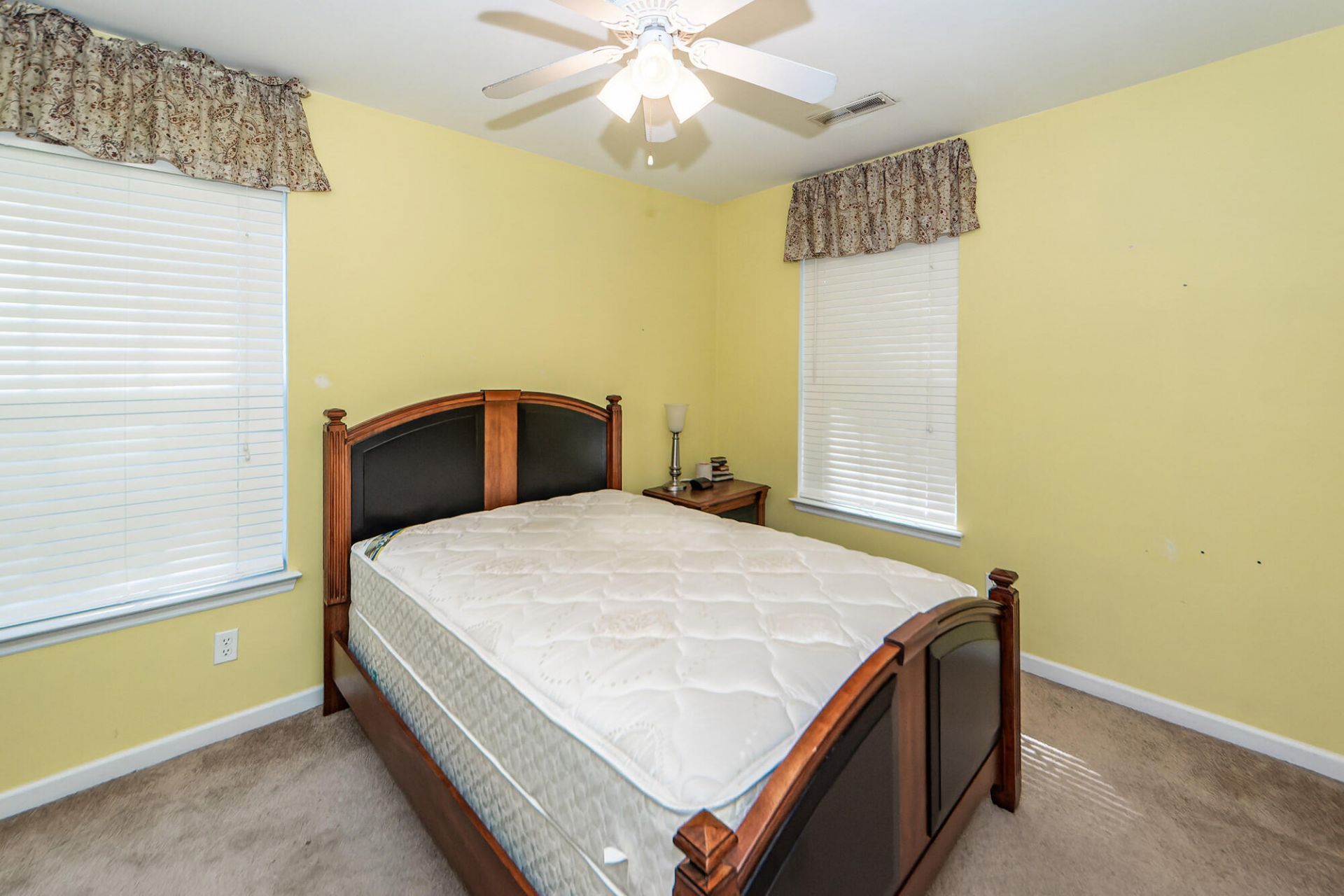 8340 Berringer Photo 35