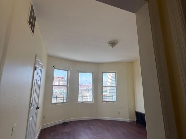 16842 Liberty Avenue , Jamaica, NY 11433